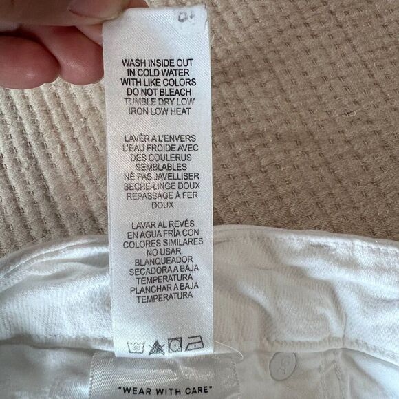 Good American Rolled Cuffed Shorts Women's White Sz. 15 NWOT Summer Spring Beach - Picture 10 of 15